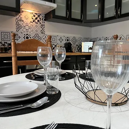 Casa de Férias Rubis - Jacuzzi - Pairi Daiza - 6 Pers