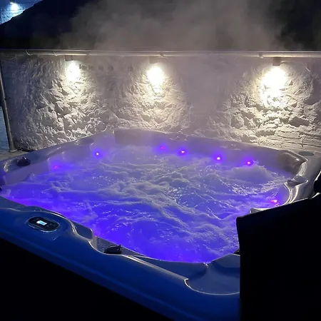 Holiday home Rubis - Jacuzzi - Pairi Daiza - 6 Pers