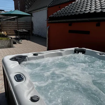 Hébergement de vacances Rubis - Jacuzzi - Pairi Daiza - 6 Pers