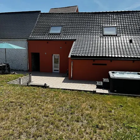 Rubis - Jacuzzi - Pairi Daiza - 6 Pers *