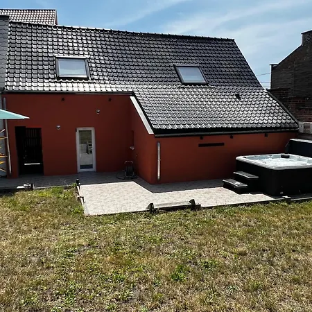 Rubis - Jacuzzi - Pairi Daiza 8 Min - Jardin Brugelette