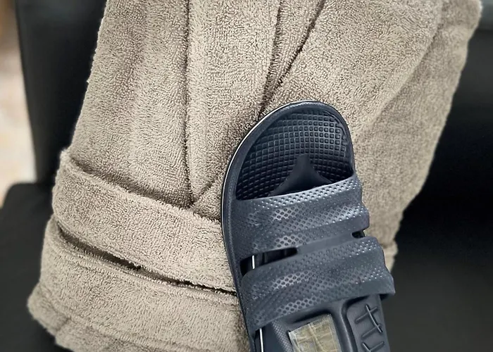 Rubis - Jacuzzi - Pairi Daiza - 6 Pers *