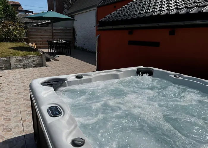 Hébergement de vacances Rubis - Jacuzzi - Pairi Daiza - 6 Pers